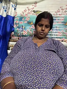 Beauty-queen online show from February 24, 1:32 pm