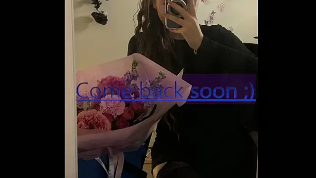 Josephine Kiss online show from March 3, 1:50 pm