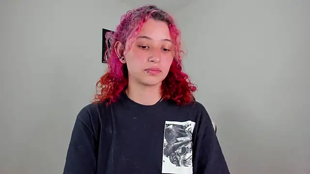 valentina 27 online show from November 16, 9:04 pm