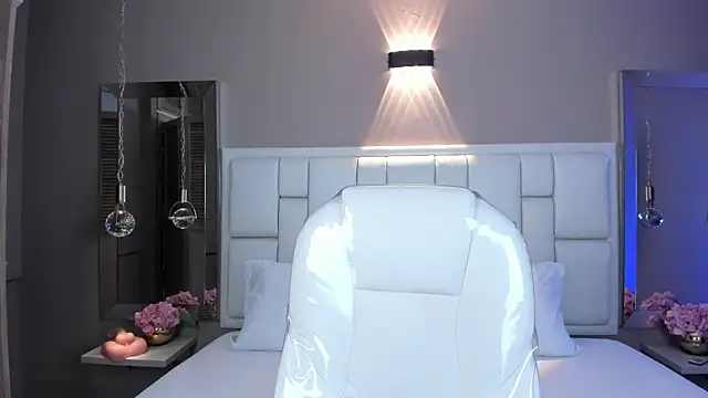 JessyEvans online show from October 15, 7:49 pm