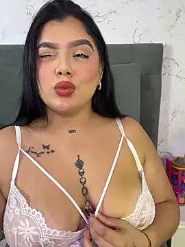 Brhiana Williamms online show from June 4, 2:43 pm