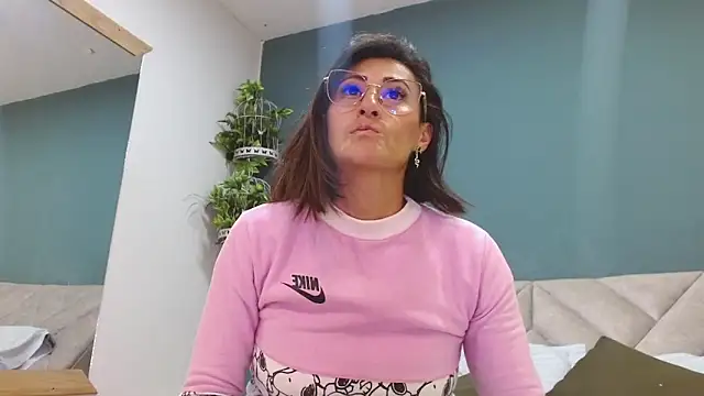 SharisWillian online show from October 22, 3:44 am