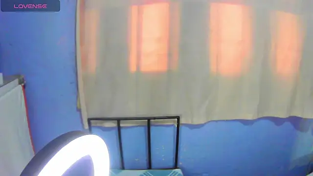 lynieh- online show from October 16, 9:17 pm