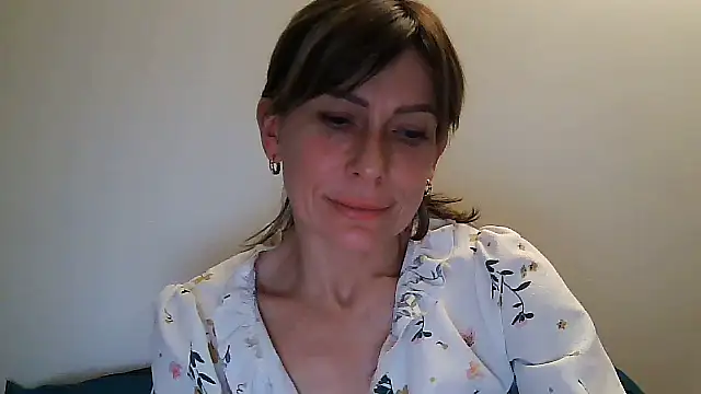 anechka1 online show from February 4, 1:41 am