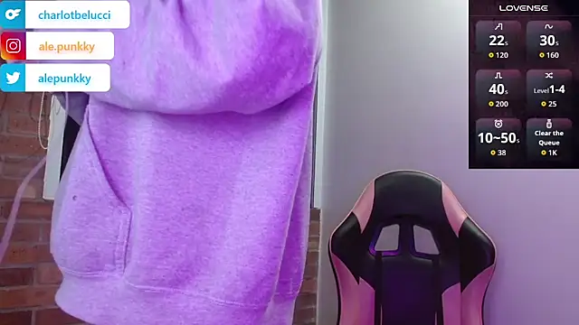 charlotbelucci  online show from November 9, 7:04 am