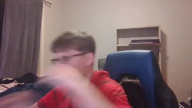 KaliSnow199623 online show from October 14, 3:42 am