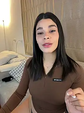 Leah Honey26 online show from June 26, 10:44 pm