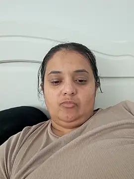 sarahhh1987 online show from November 10, 9:04 am