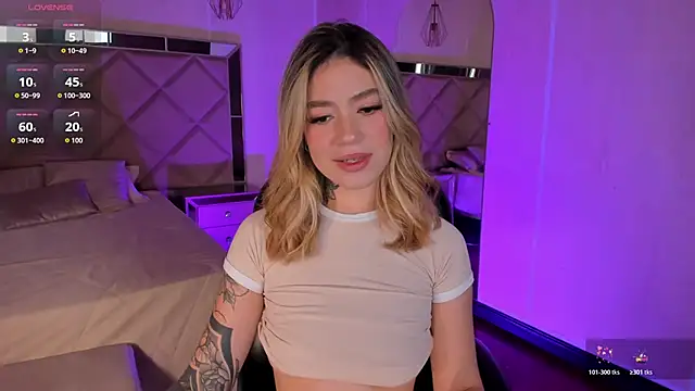 ViolettHansson online show from January 13, 7:18 pm