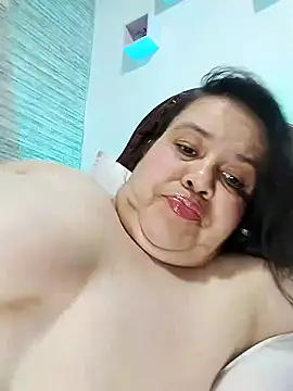 lunanataly online show from September 27, 9:44 pm