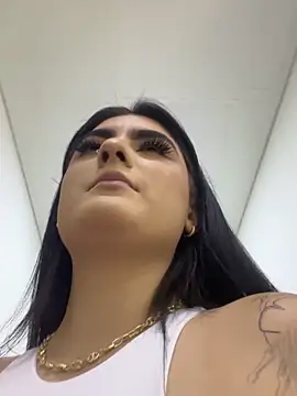 IrisBaker online show from September 15, 9:11 pm