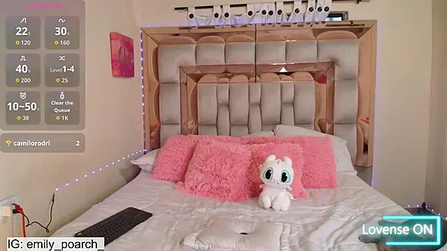 emilyaboott online show from October 13, 10:56 pm