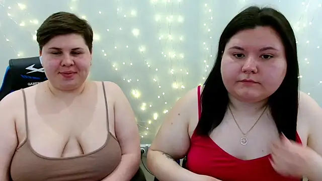 BeckyAndHellen online show from March 20, 12:43 pm