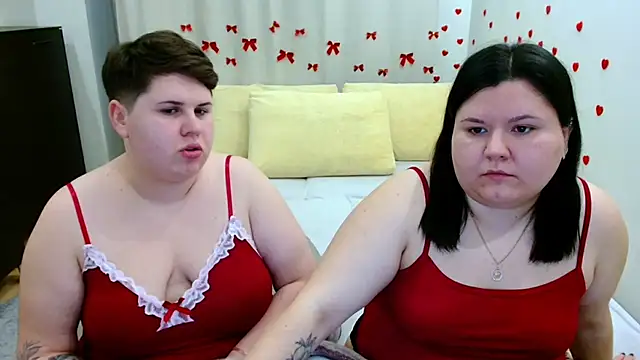 BeckyAndHellen online show from November 25, 2:19 pm