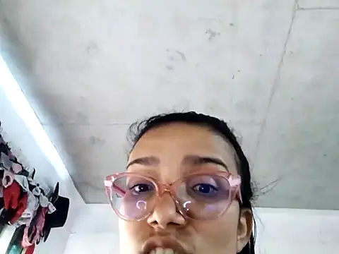 Yaumiko online show from February 4, 2:20 pm