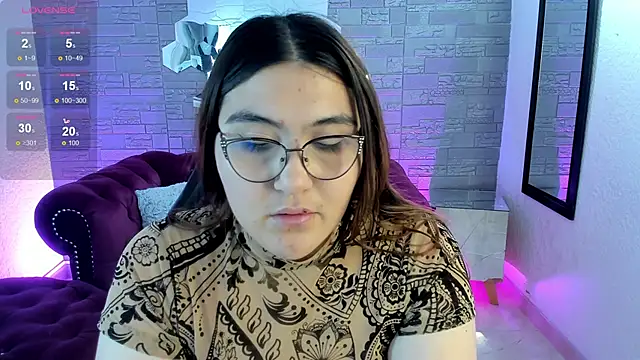 conniejames m online show from November 15, 1:12 pm