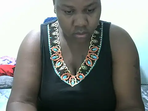 wetberrry online show from August 5, 6:03 pm