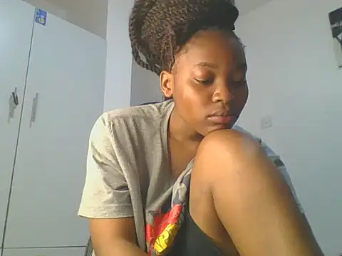  Becky002 online show from May 2, 10:07 am