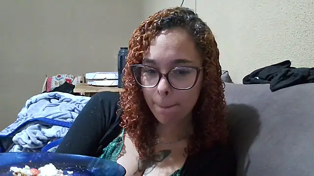 dominamoon  online show from October 15, 12:57 am