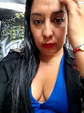 Bella keny online show from November 19, 7:25 pm