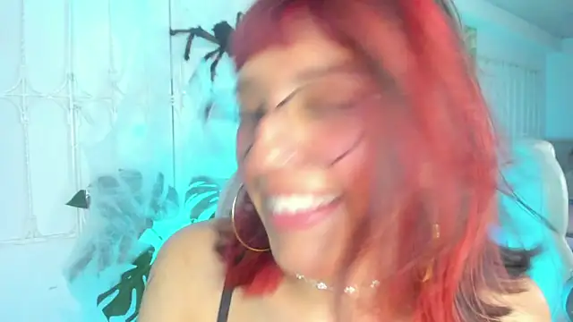 cute hollywood online show from October 13, 9:06 pm