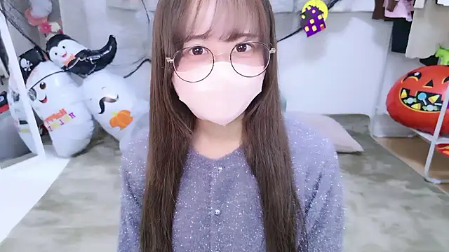 Snapshot of chihiro_ri chatting on October 29, 10:45 pm chihiro ri online show from October 29, 10:45 pm