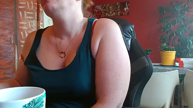 cruellaculdenfer67 online show from November 7, 8:31 am