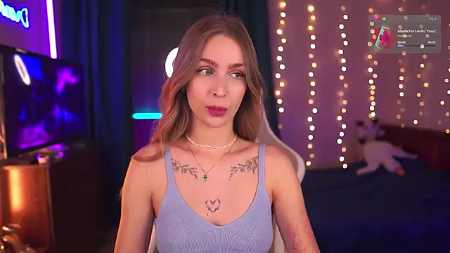 Kamila icee online show from November 22, 9:39 pm