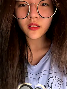 Krixxi22 online show from October 9, 3:49 pm