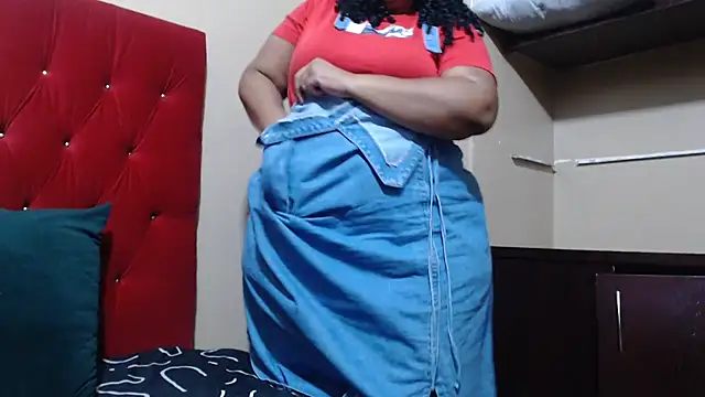 MIGHTYASSS online show from March 14, 6:36 am