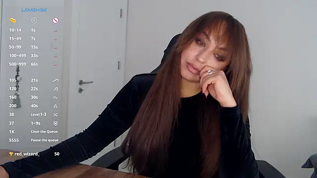  Just a queen 3 online show from April 13, 4:41 pm