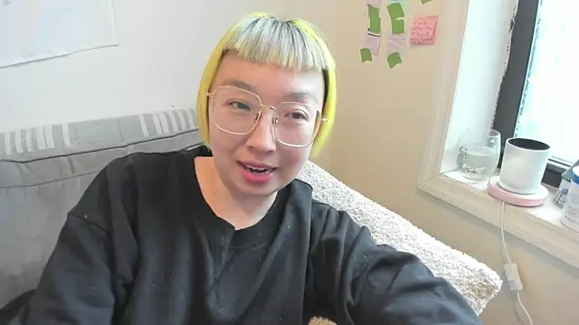 luxgray online show from March 27, 9:04 pm