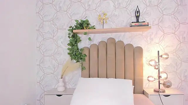 Roma  love online show from December 2, 12:18 pm