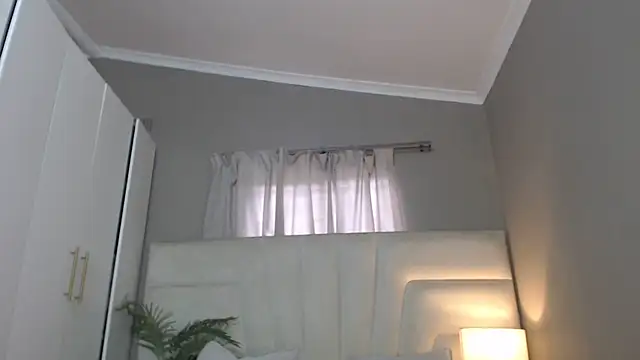 naughtyblackdolie online show from January 16, 8:43 am