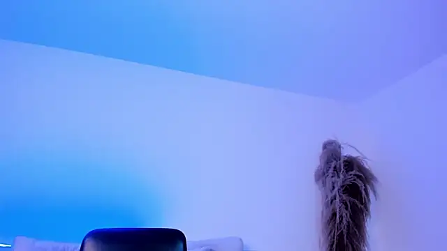 Alessia Taylorr online show from October 7, 11:47 am