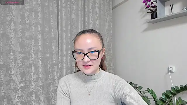 Diana Taylor online show from April 22, 9:12 pm