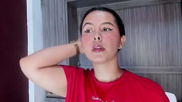 valerymeyerr online show from April 17, 11:56 am