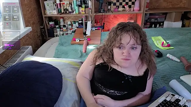 MiniNatalie online show from November 13, 7:18 am