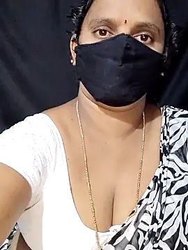 vintage-vibs online show from September 9, 5:46 pm