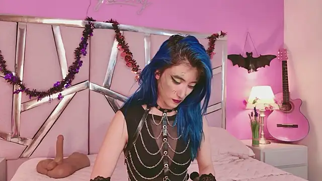 Snapshot of Lunapage chatting on October 15, 8:33 pm Lunapage online show from October 15, 8:33 pm