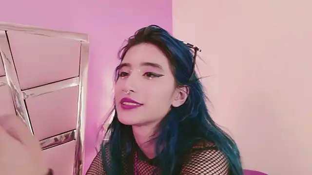 Snapshot of Lunapage chatting on October 1, 10:37 pm Lunapage online show from October 1, 10:37 pm