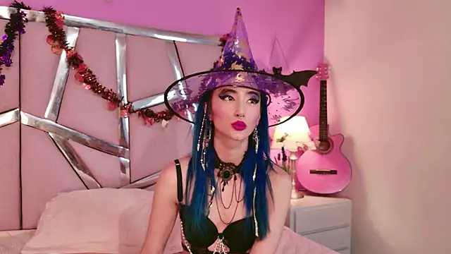 Snapshot of Lunapage chatting on October 14, 8:22 pm Lunapage online show from October 14, 8:22 pm