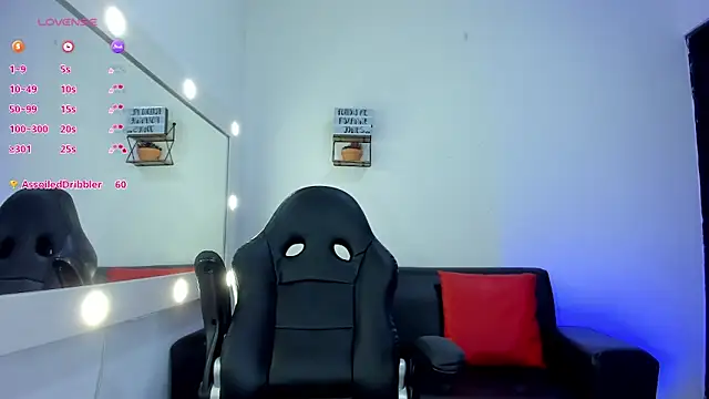 roxanne jones1 online show from November 21, 9:17 pm