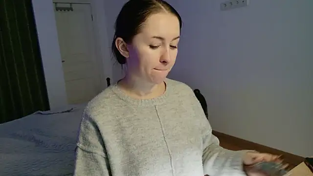 VioletCatt online show from November 26, 6:47 am