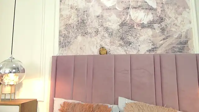 SabrinaDevill online show from December 22, 1:14 pm