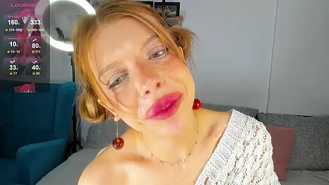 Hannah Carr online show from October 2, 8:47 pm