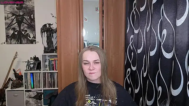 stellablondy online show from May 8, 5:38 pm