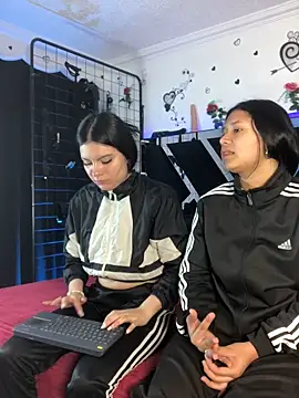 1lovelygirls online show from November 17, 12:17 pm