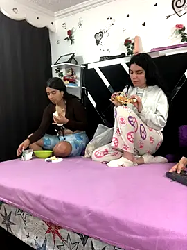 1lovelygirls online show from October 10, 12:32 pm