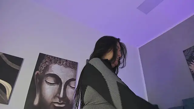 Kathia Morelli online show from April 17, 11:45 am